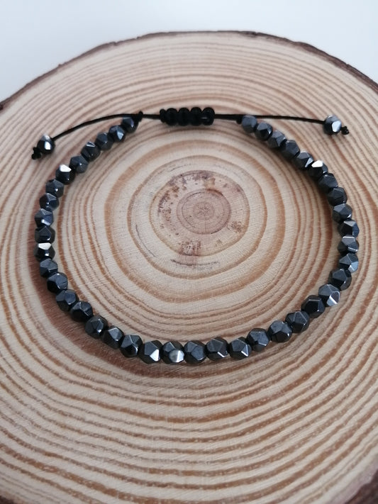Bracelet Hématite à facettes 4mm
