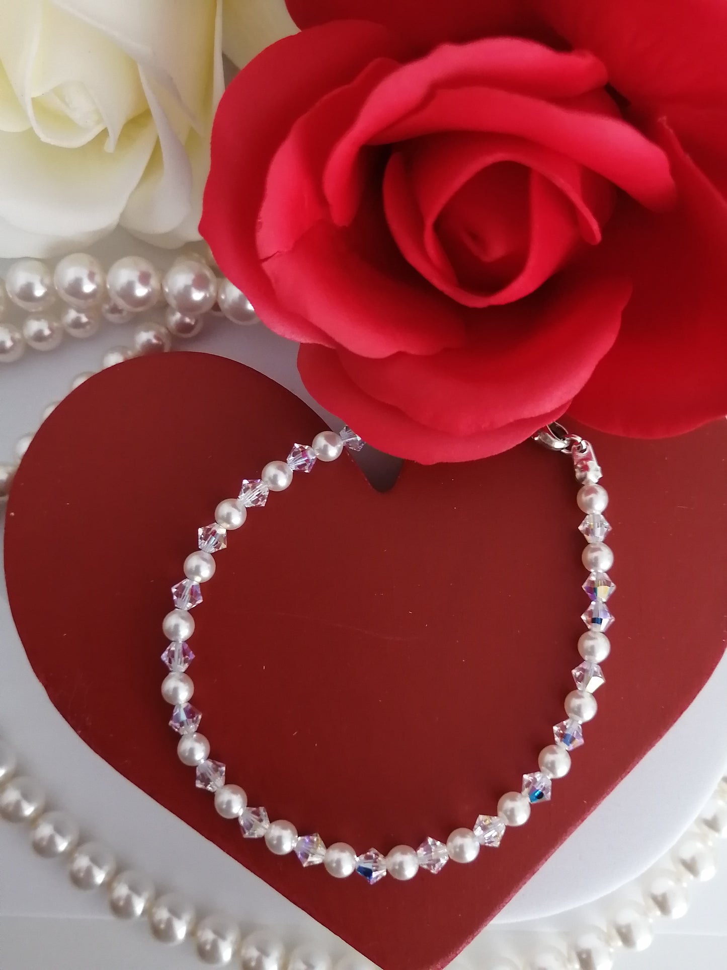 Bracelet en perles et cristaux Swarovski 4mm