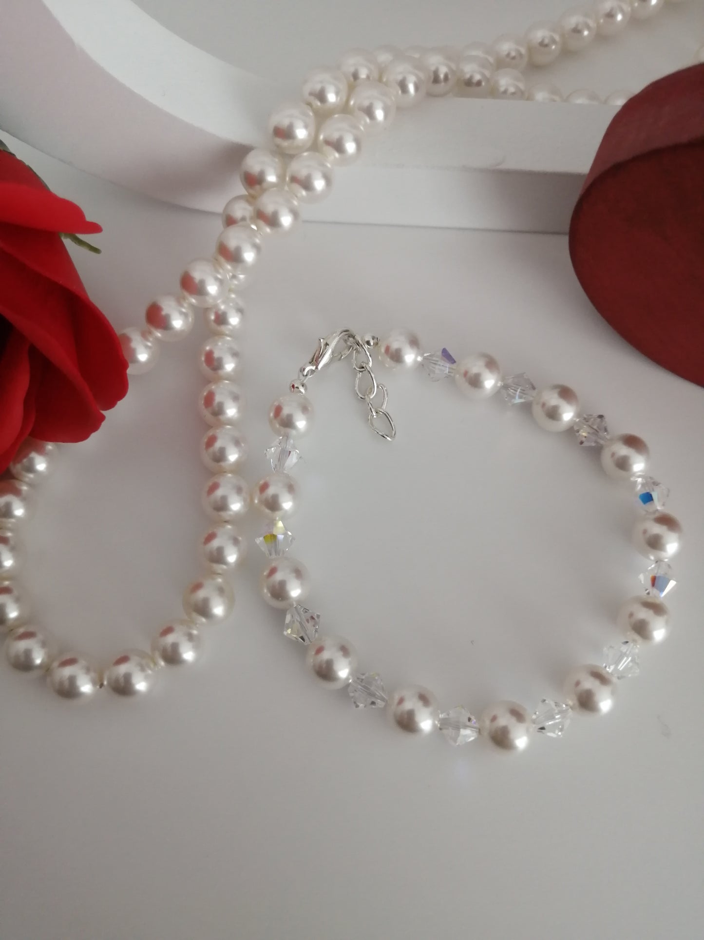 Bracelet en perles 8mm et cristaux Swarovski 6mm