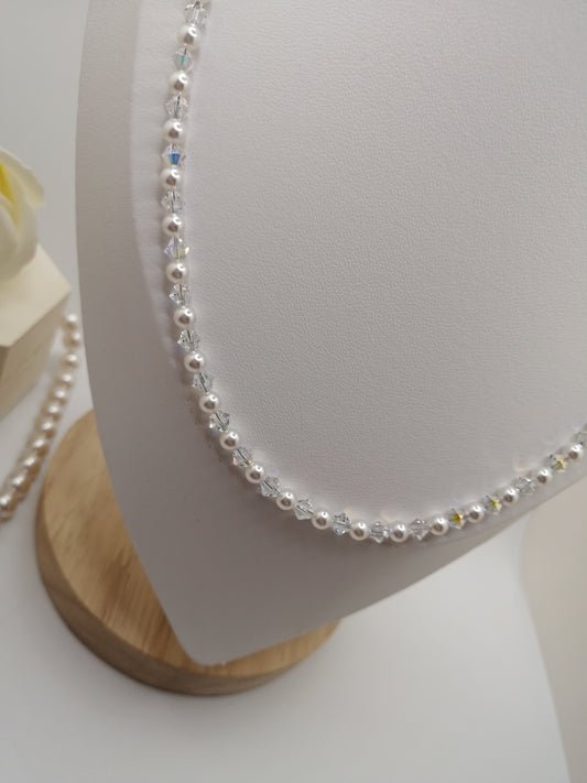 Collier de perles et cristaux Swarovski 4mm