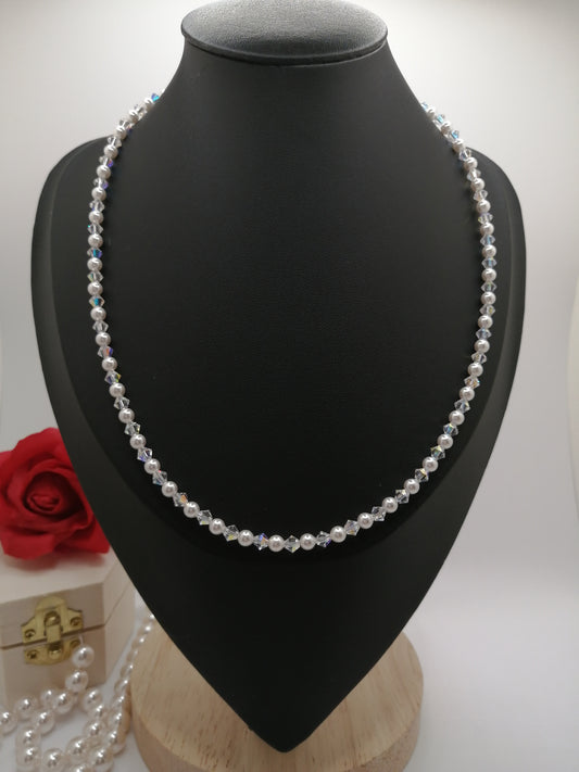 Collier de perles Swarovski 4mm et cristaux Swarovski 4mm argent 925 rhodié