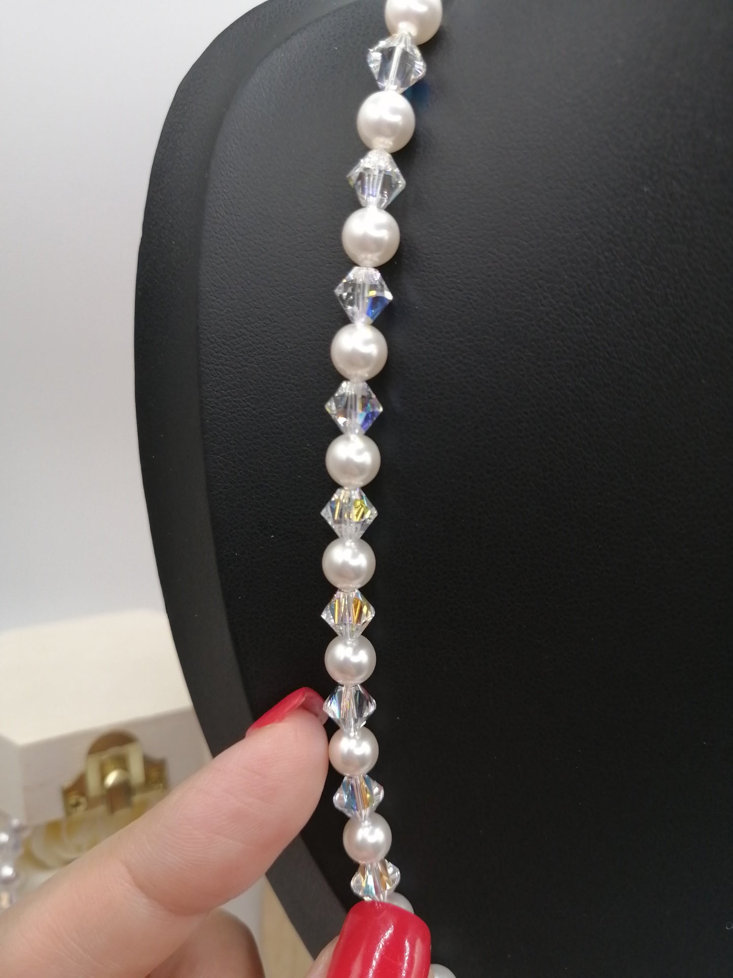 Collier de perles et cristaux Swarovski 6mm